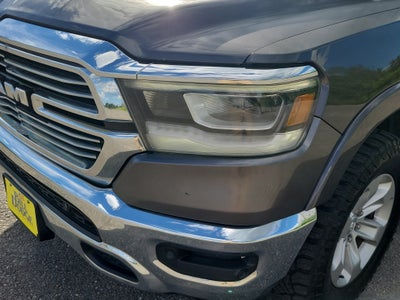 2019 RAM 1500 Laramie Crew Cab 4x4 5'7" Box