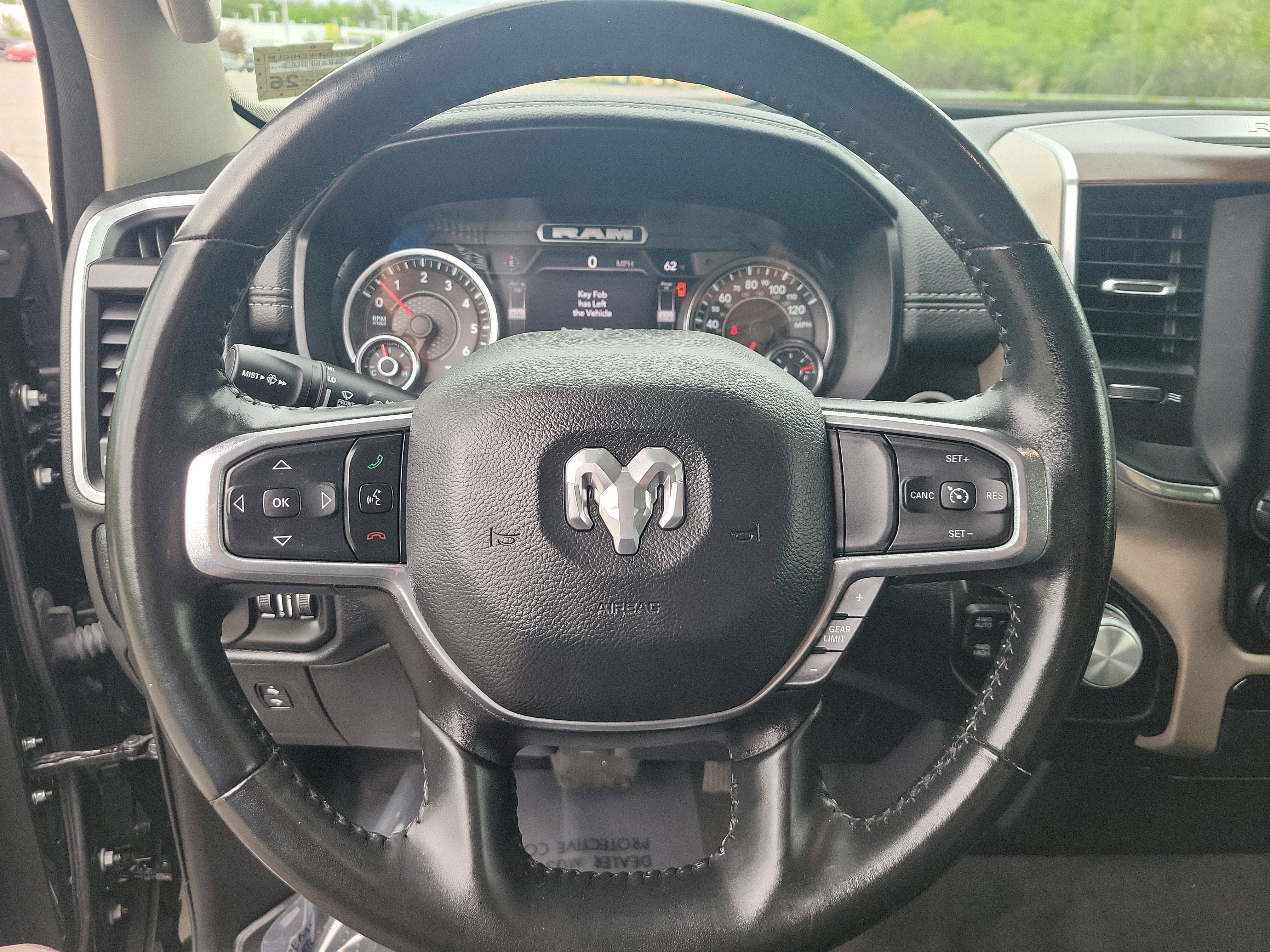 2022 RAM 1500 Laramie Crew Cab 4x4 5'7" Box