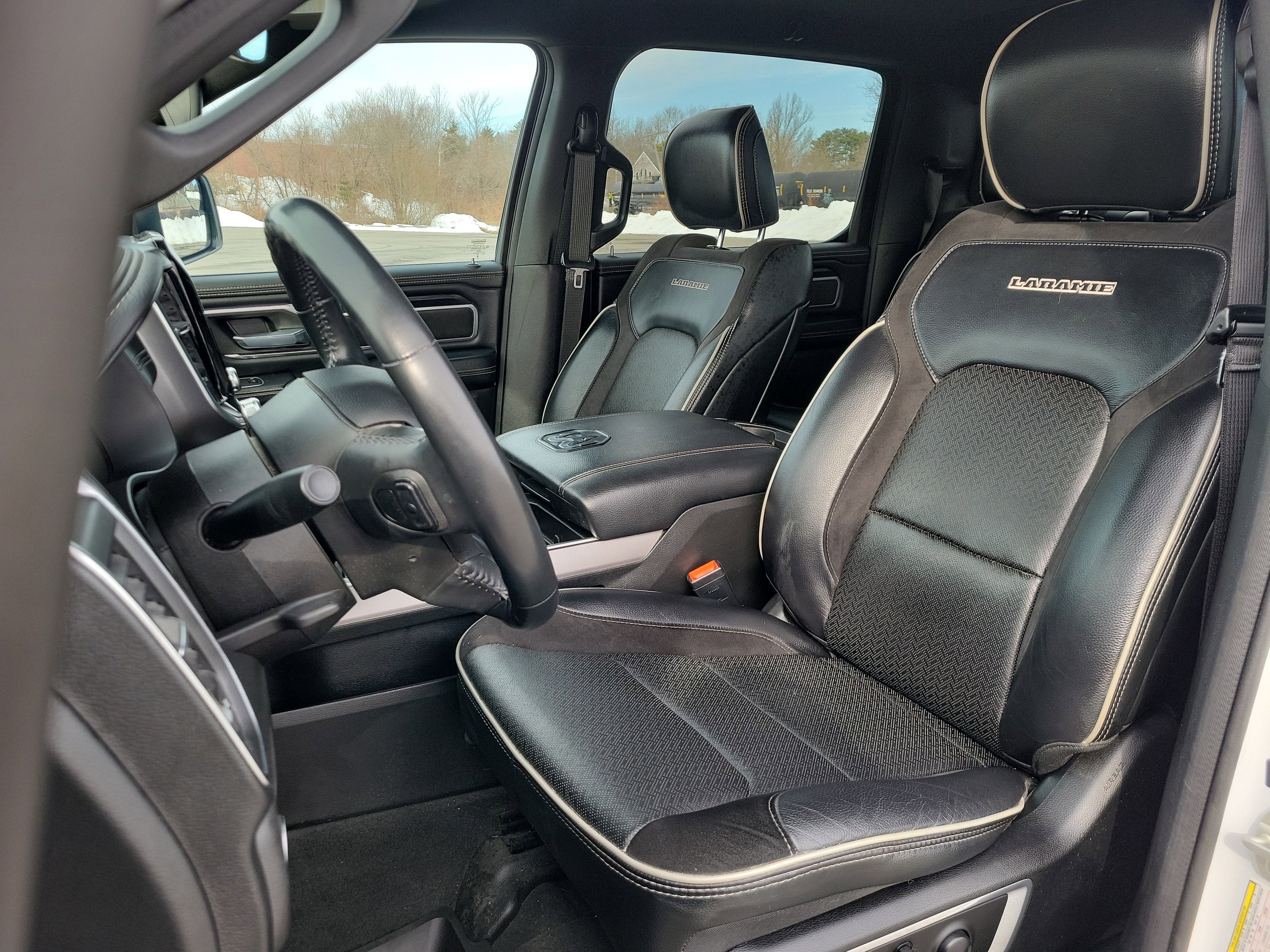 2023 RAM 1500 Laramie Crew Cab 4x4 6'4" Box