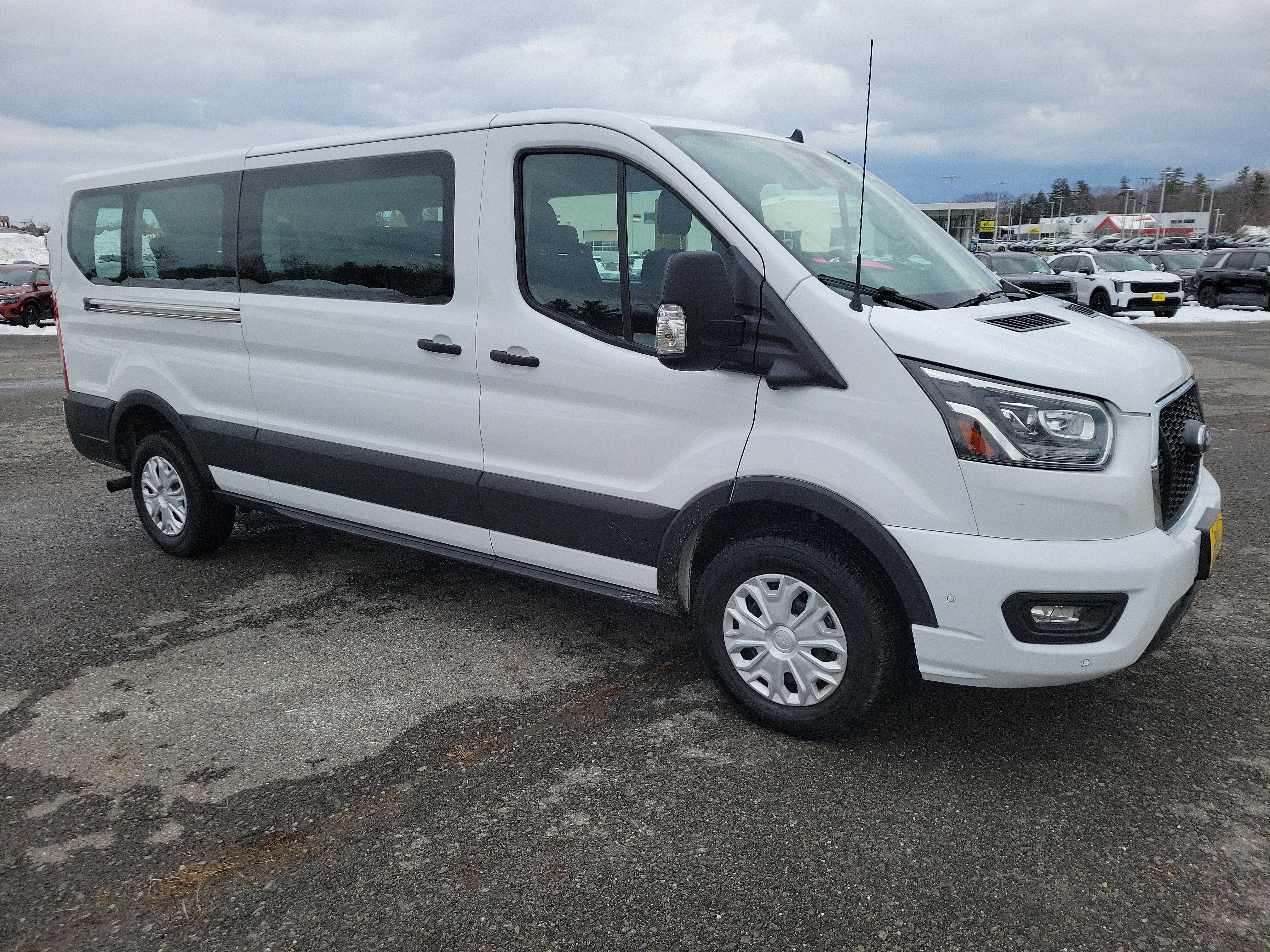 2023 Ford Transit Passenger Wagon XL