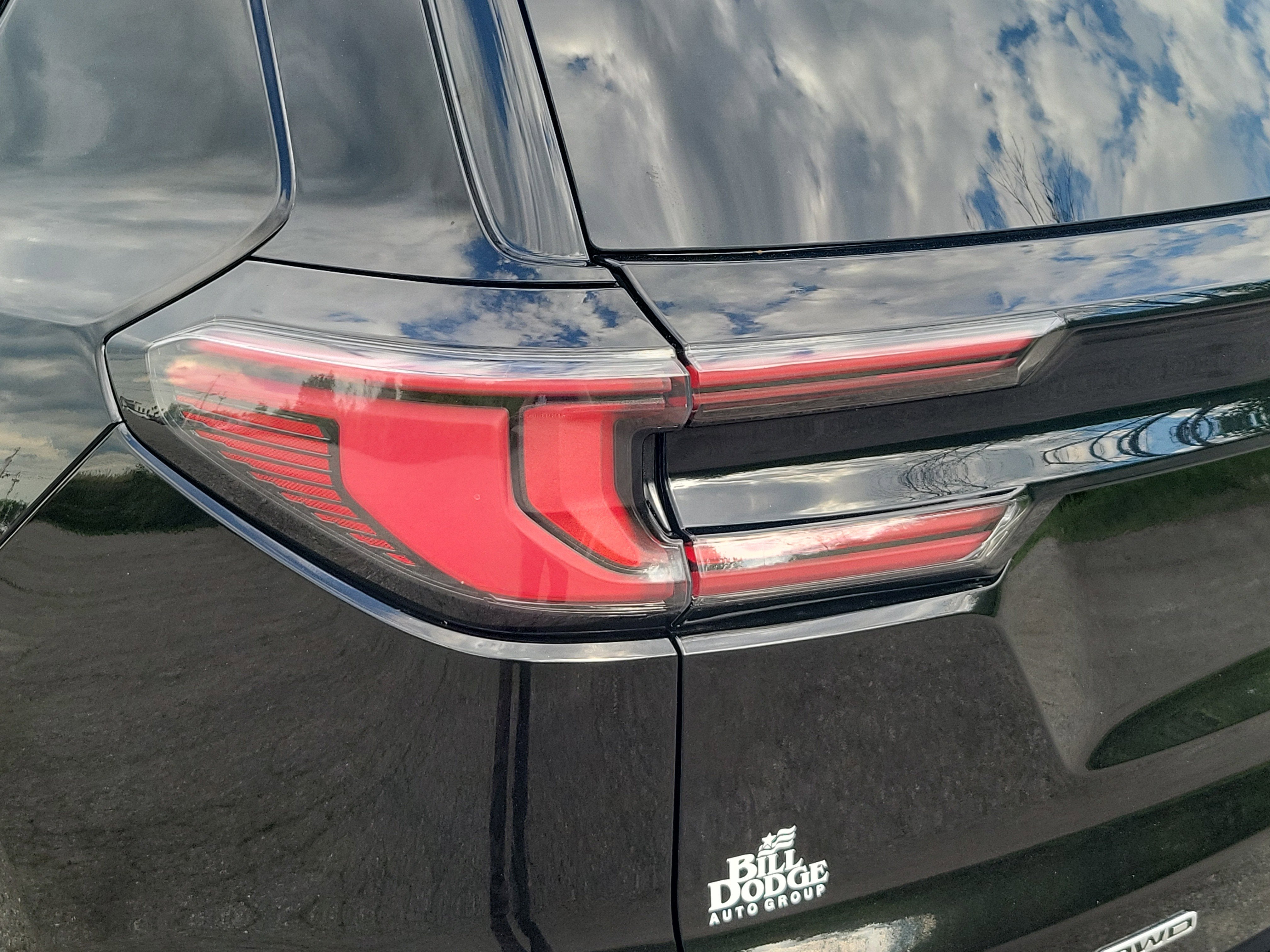 2024 GMC Acadia AT4