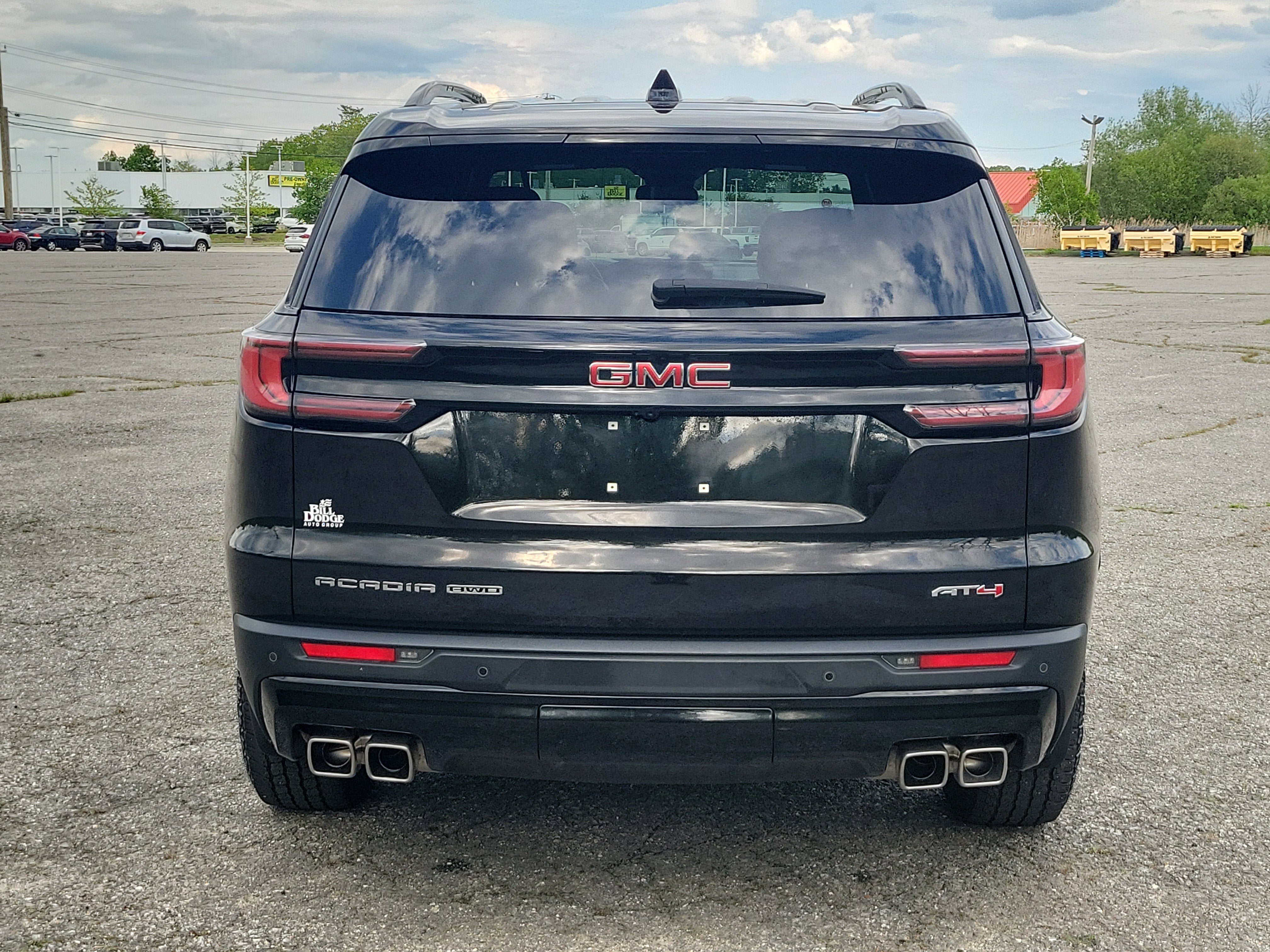 2024 GMC Acadia AT4