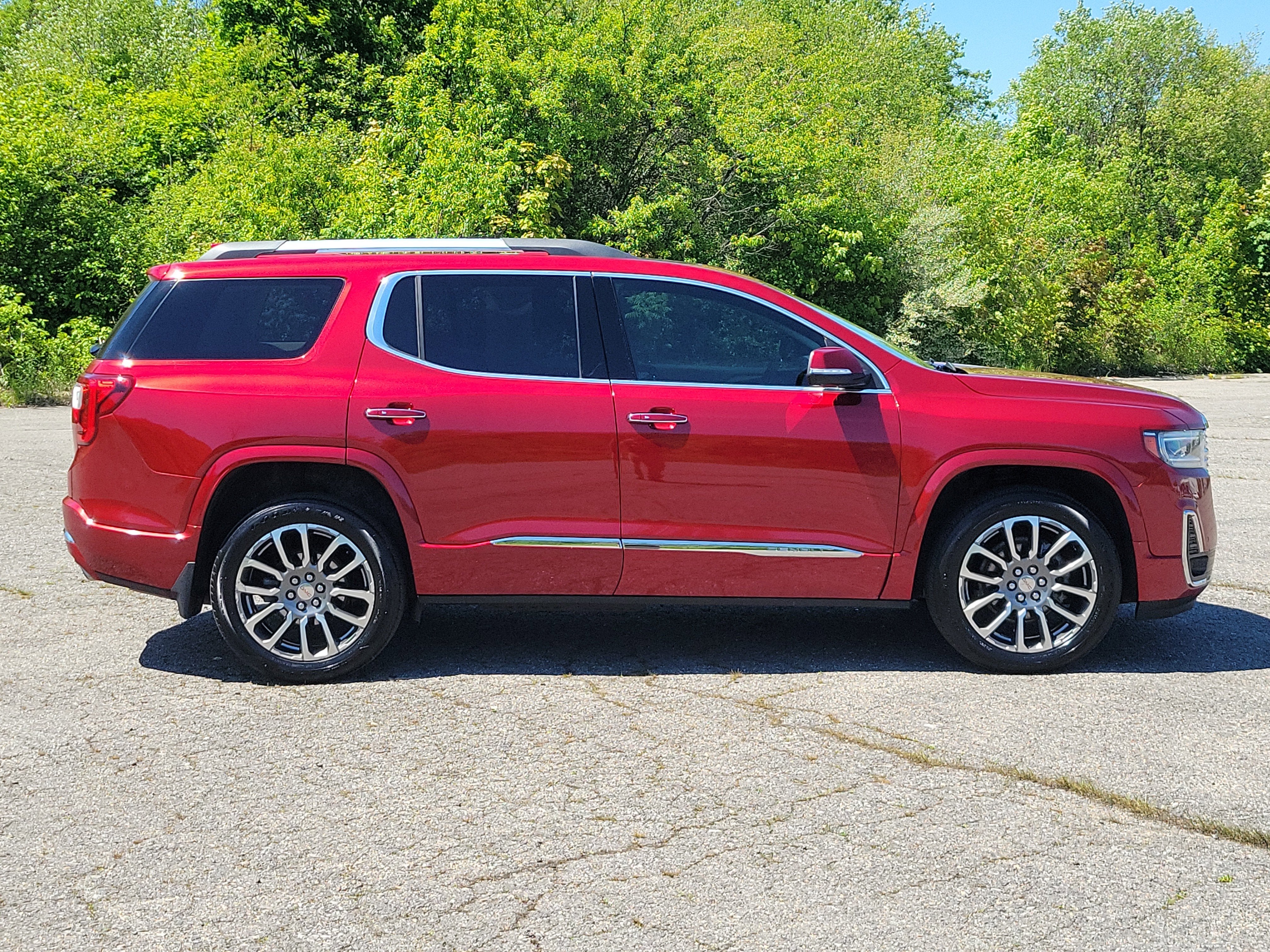 2022 GMC Acadia Denali