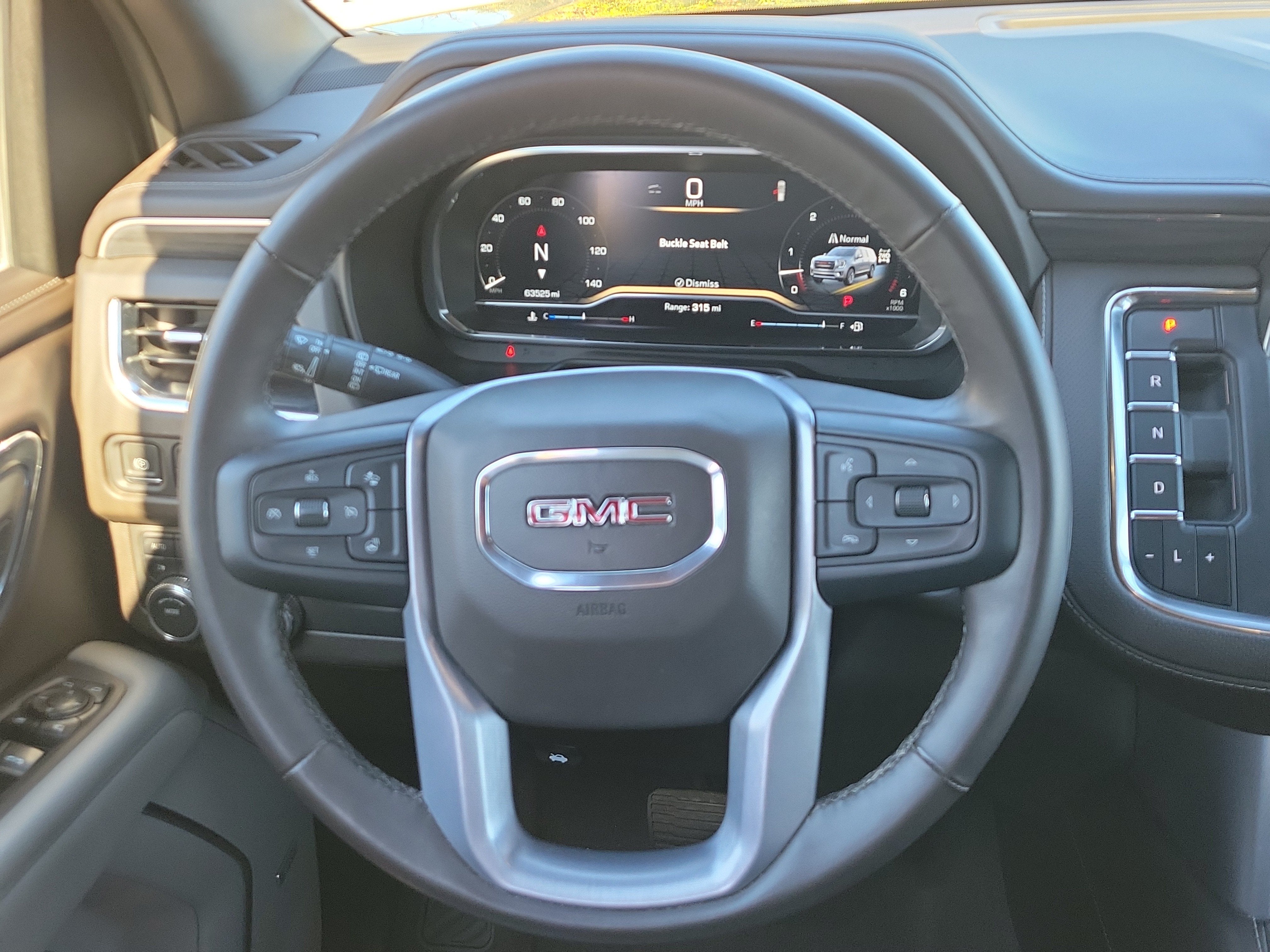 2023 GMC Yukon SLT