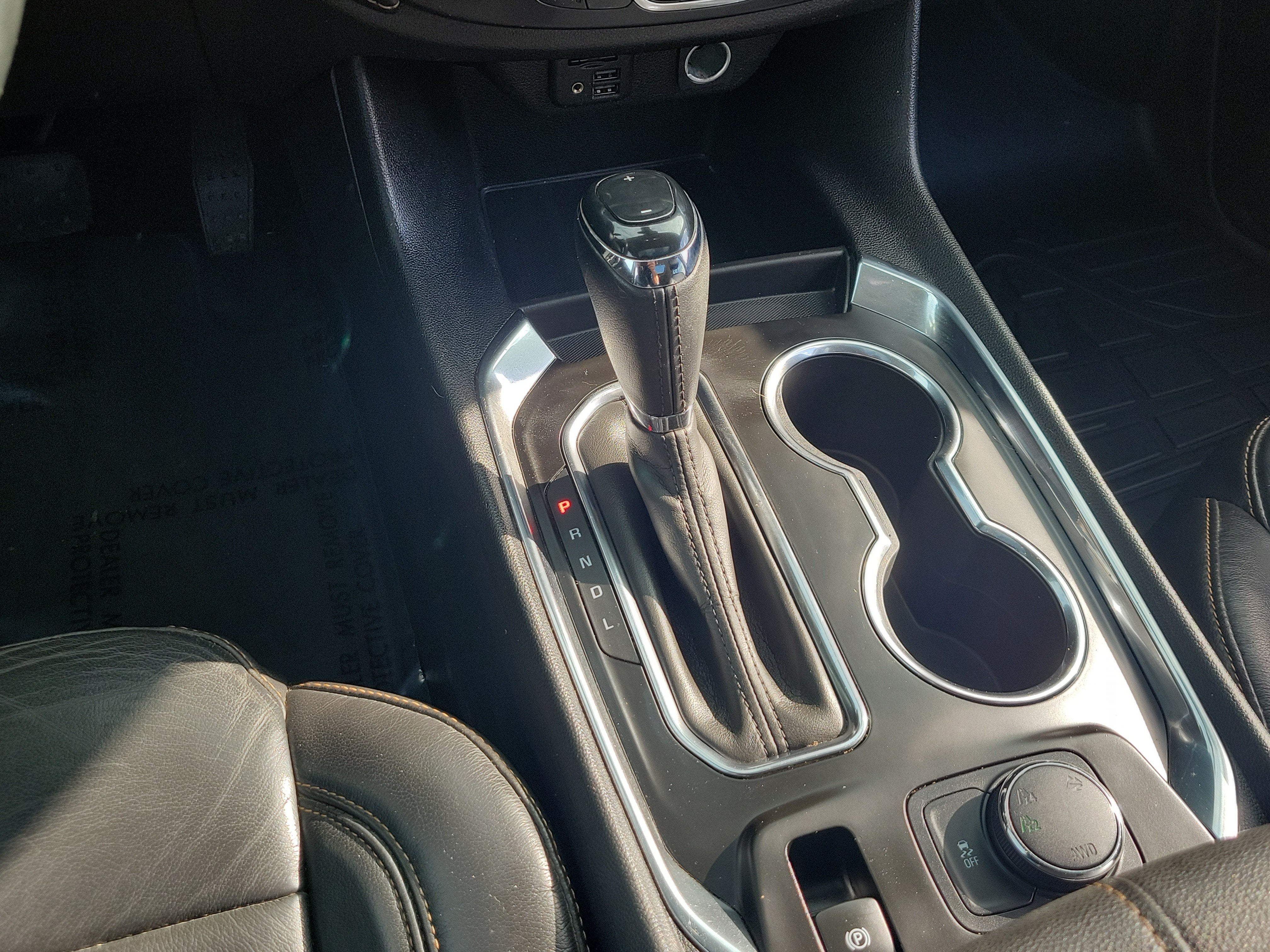 2020 Chevrolet Traverse LT Leather