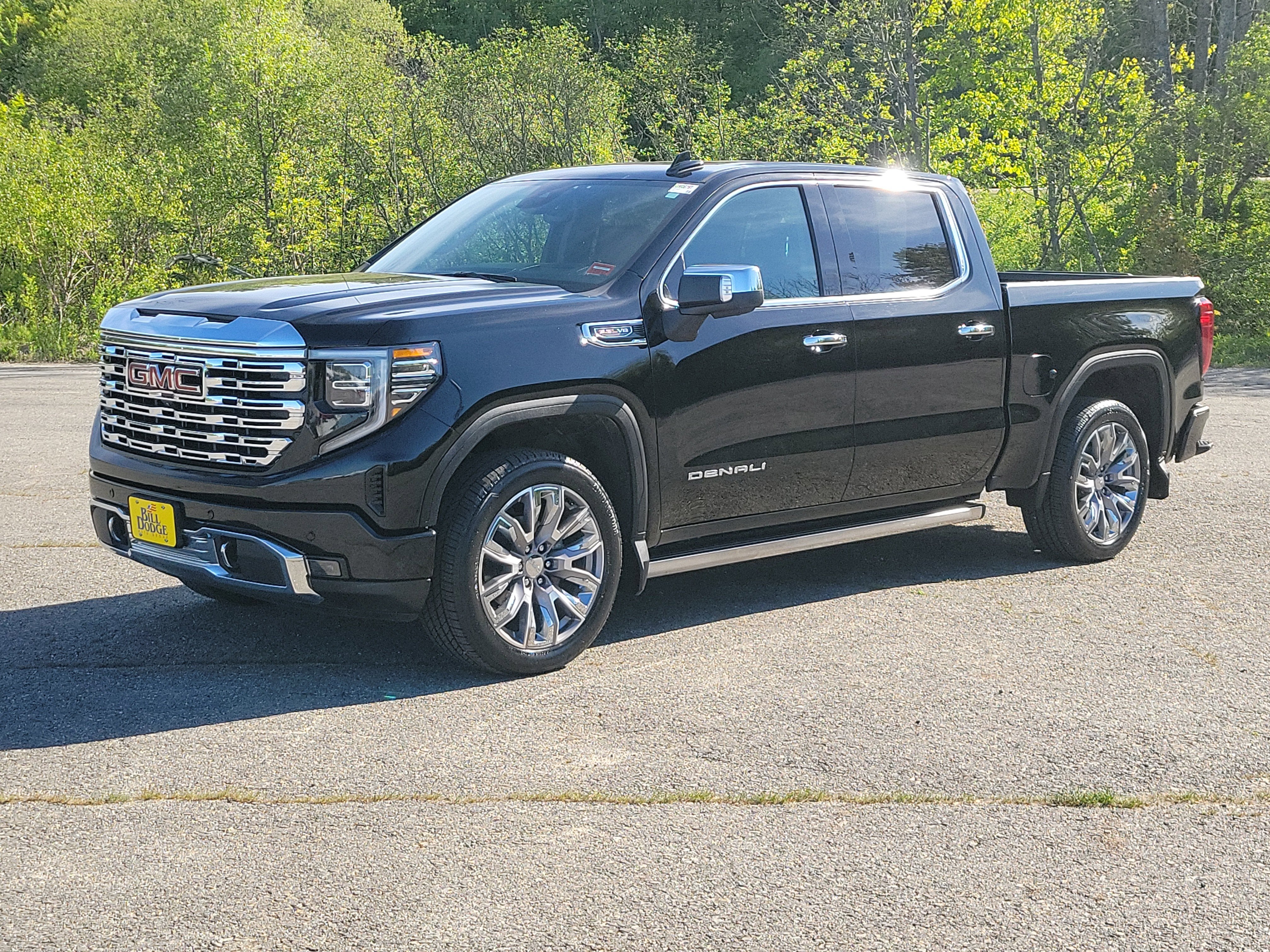 2023 GMC Sierra 4WD Crew Cab Short Box Denali's photo