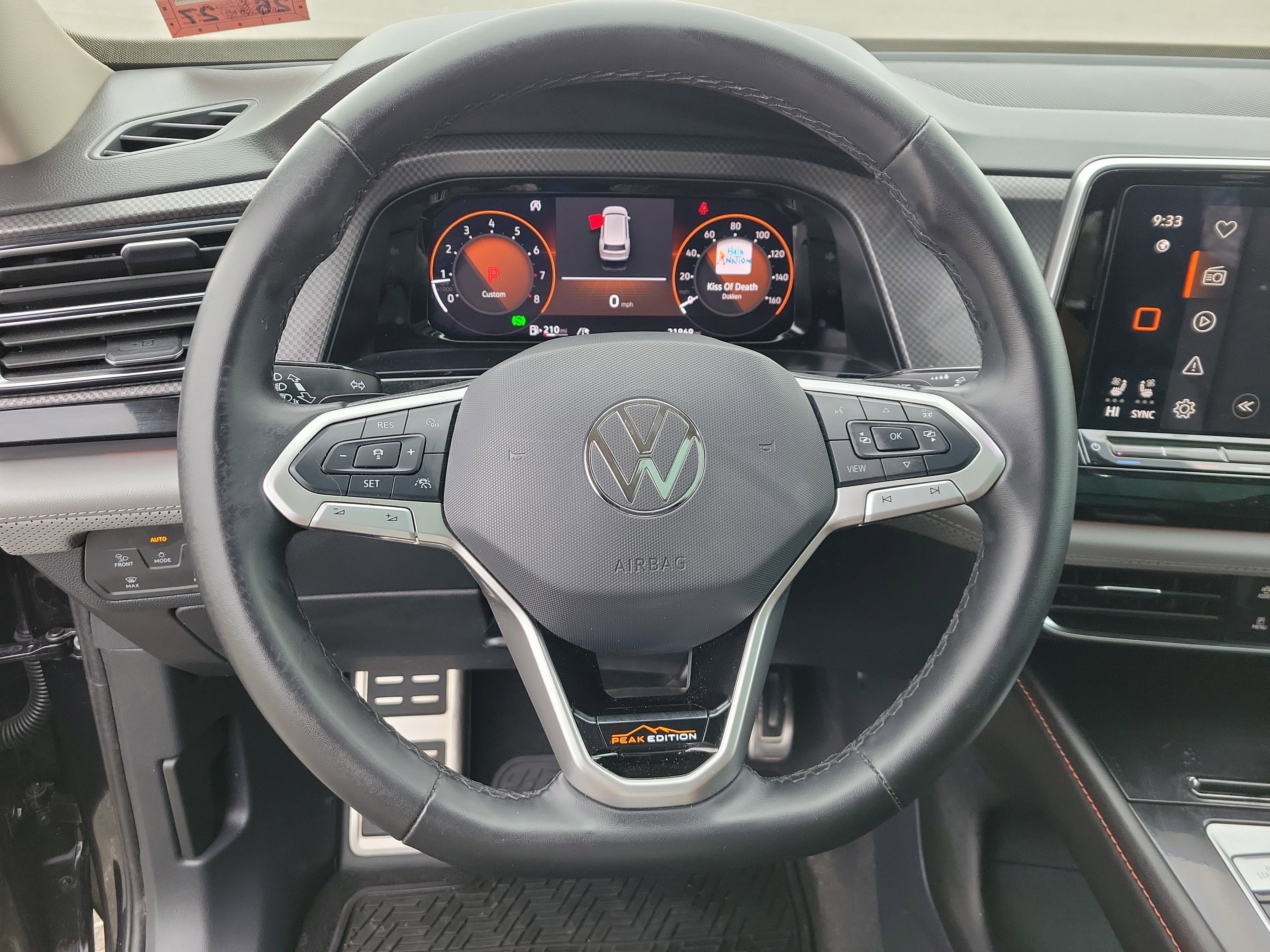 2024 Volkswagen Atlas 2.0T Peak Edition SEL