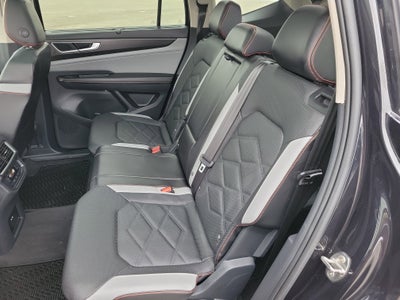 2024 Volkswagen Atlas 2.0T Peak Edition SEL