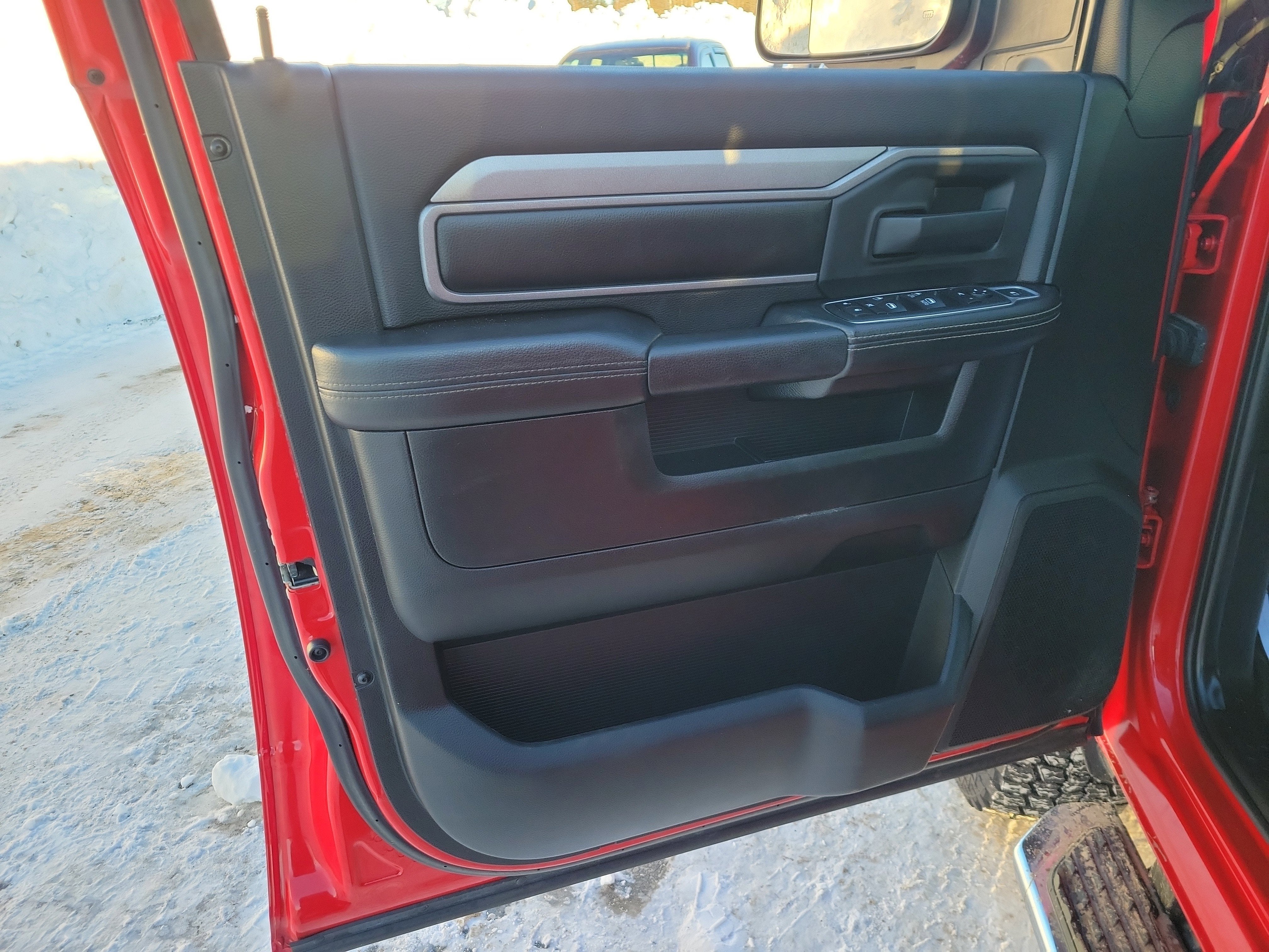 2020 RAM 2500 Tradesman Crew Cab 4X4 6'4" Box