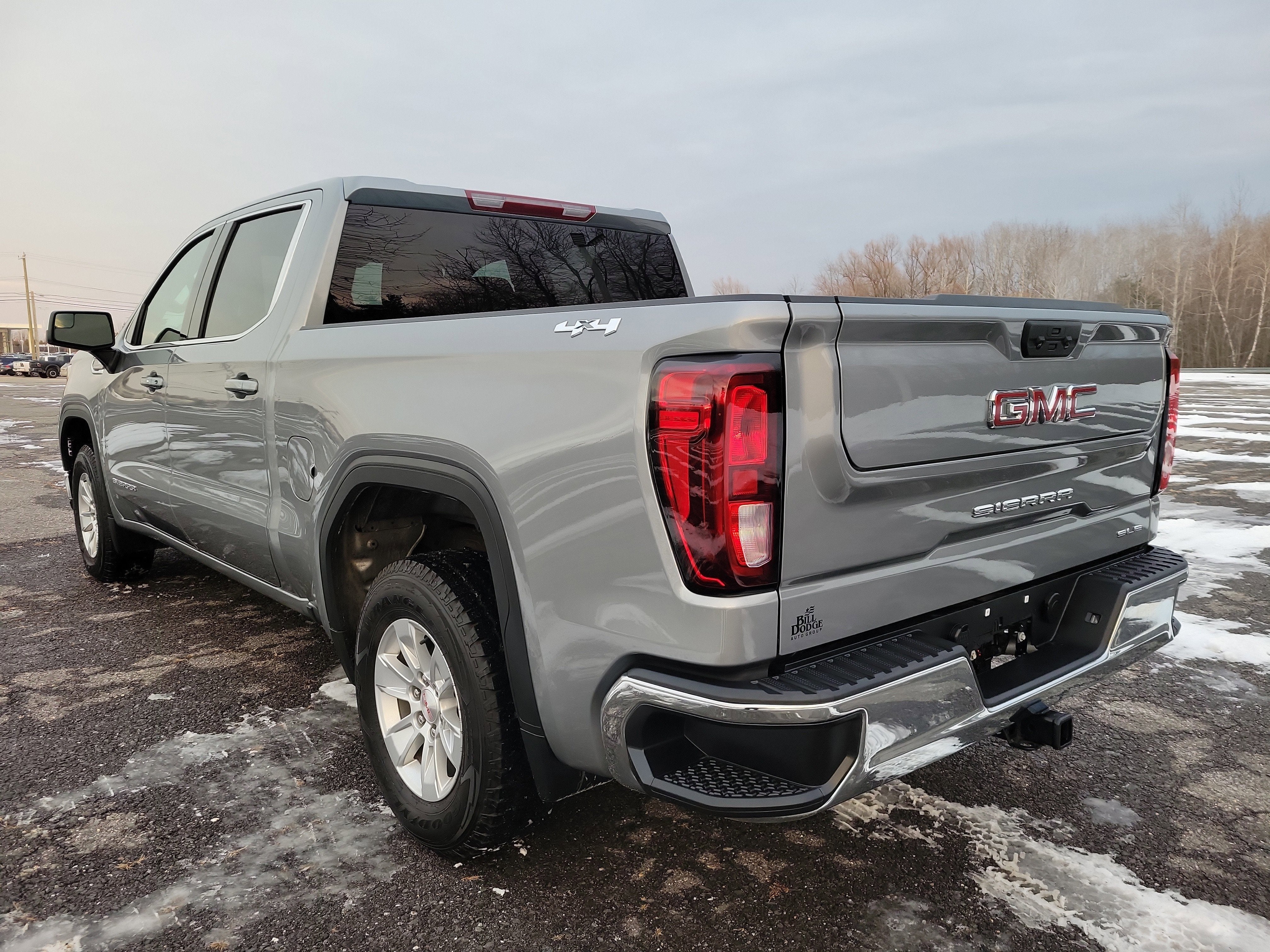 2024 GMC Sierra 1500 SLE