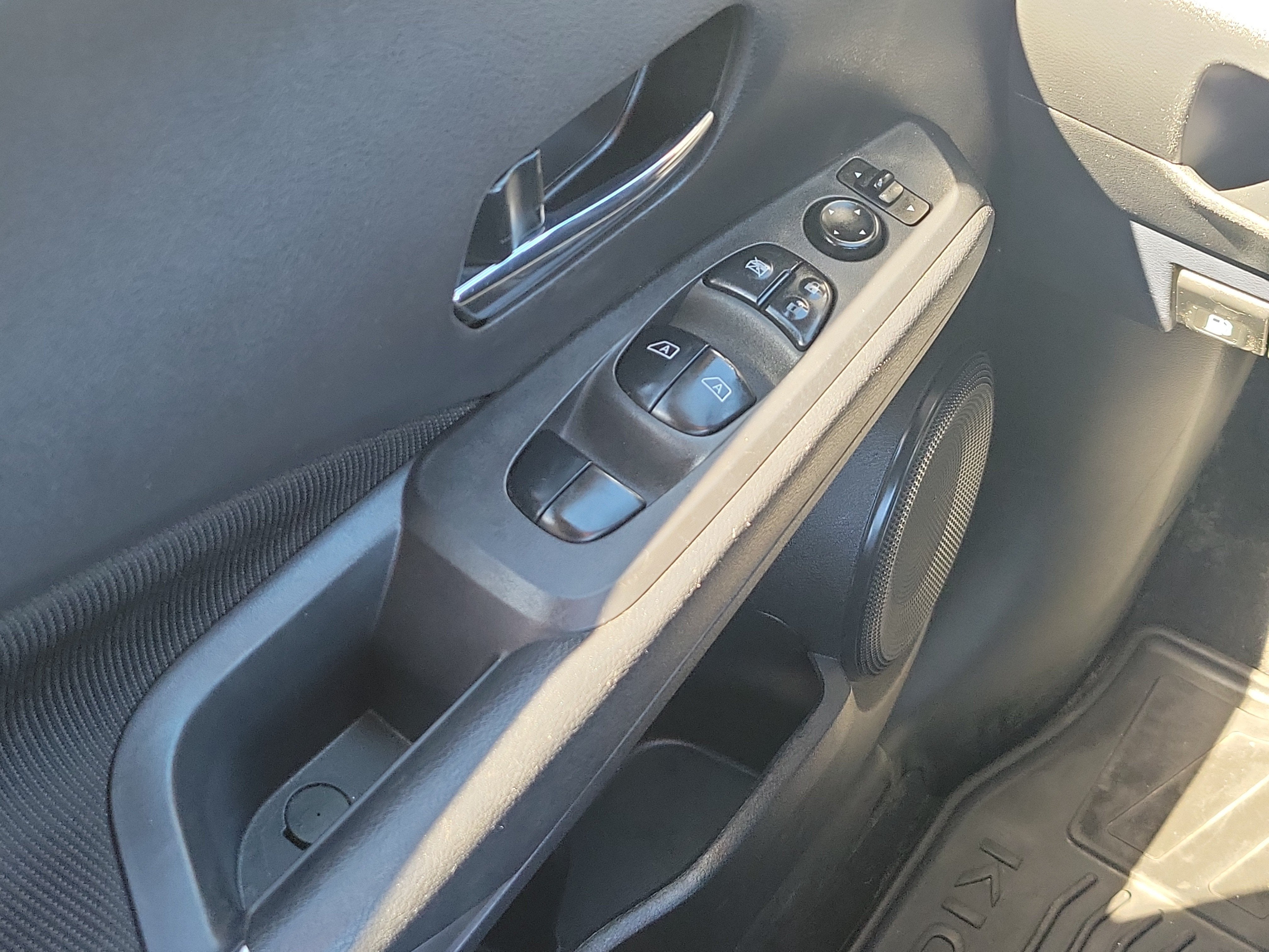 2021 Nissan Kicks SV Xtronic CVT
