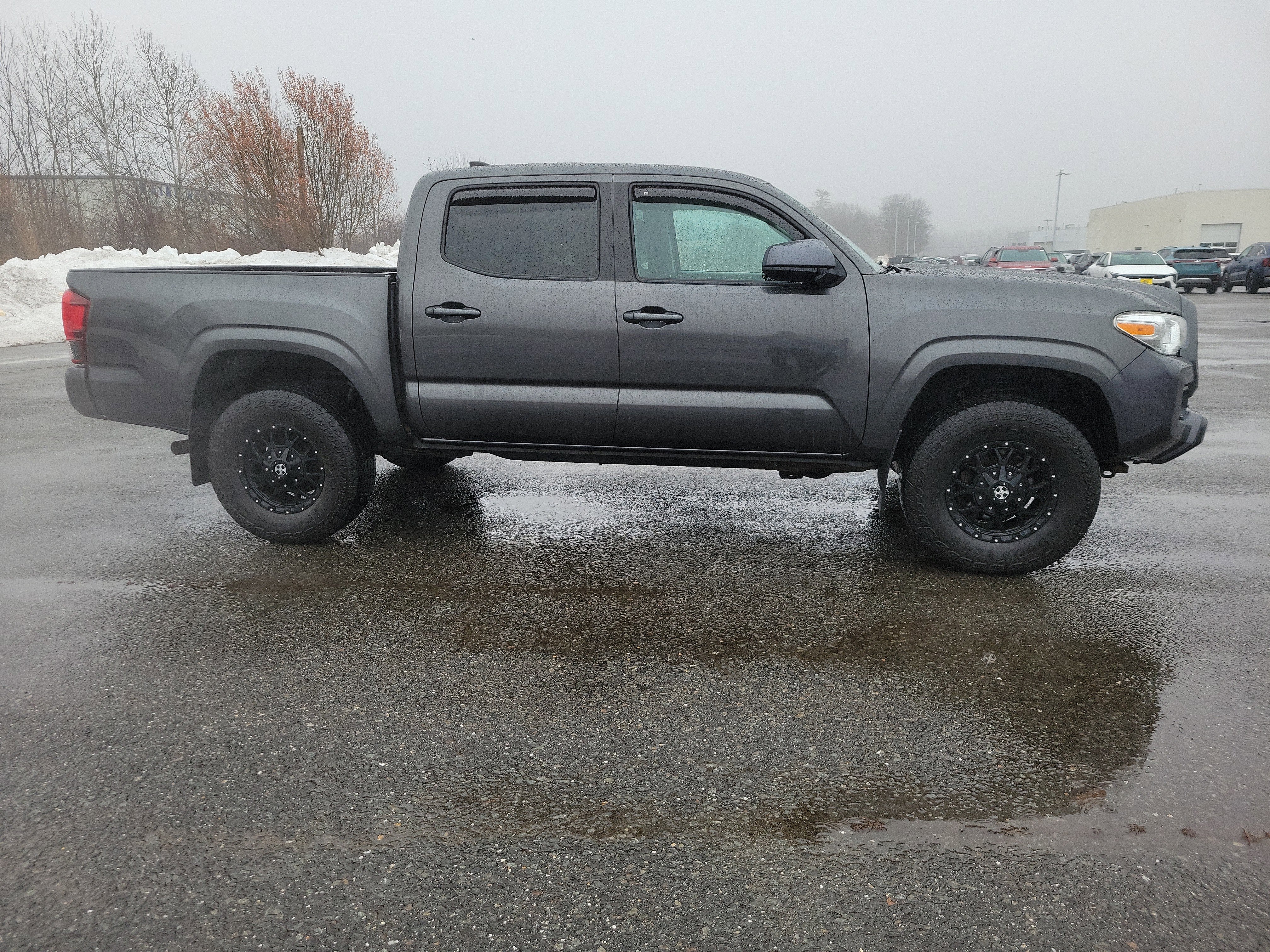 2018 Toyota Tacoma SR V6