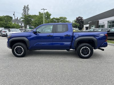 2024 Toyota Tacoma 4WD SR5