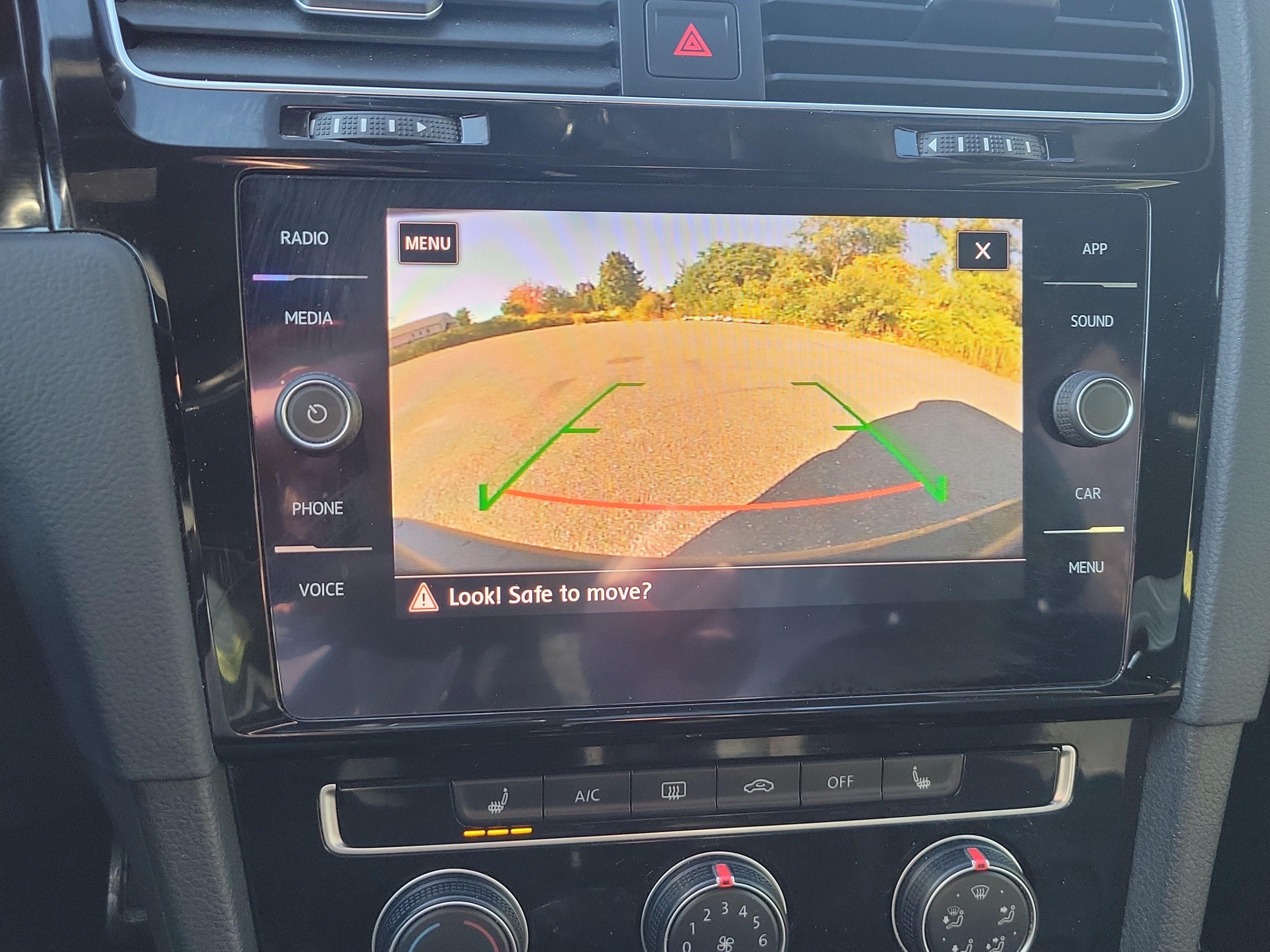 2019 Volkswagen Golf GTI 2.0T SE