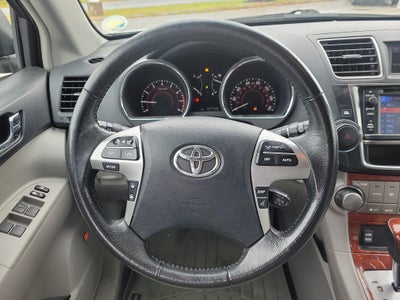 2013 Toyota Highlander Limited V6