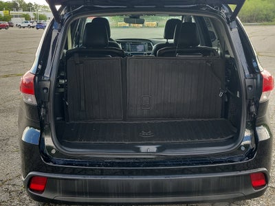 2019 Toyota Highlander SE