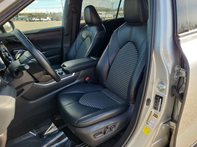 2023 Toyota Highlander XSE