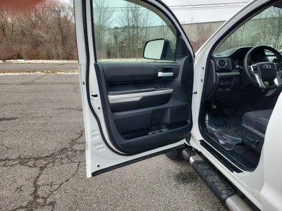 2015 Toyota Tundra 4WD Truck SR5