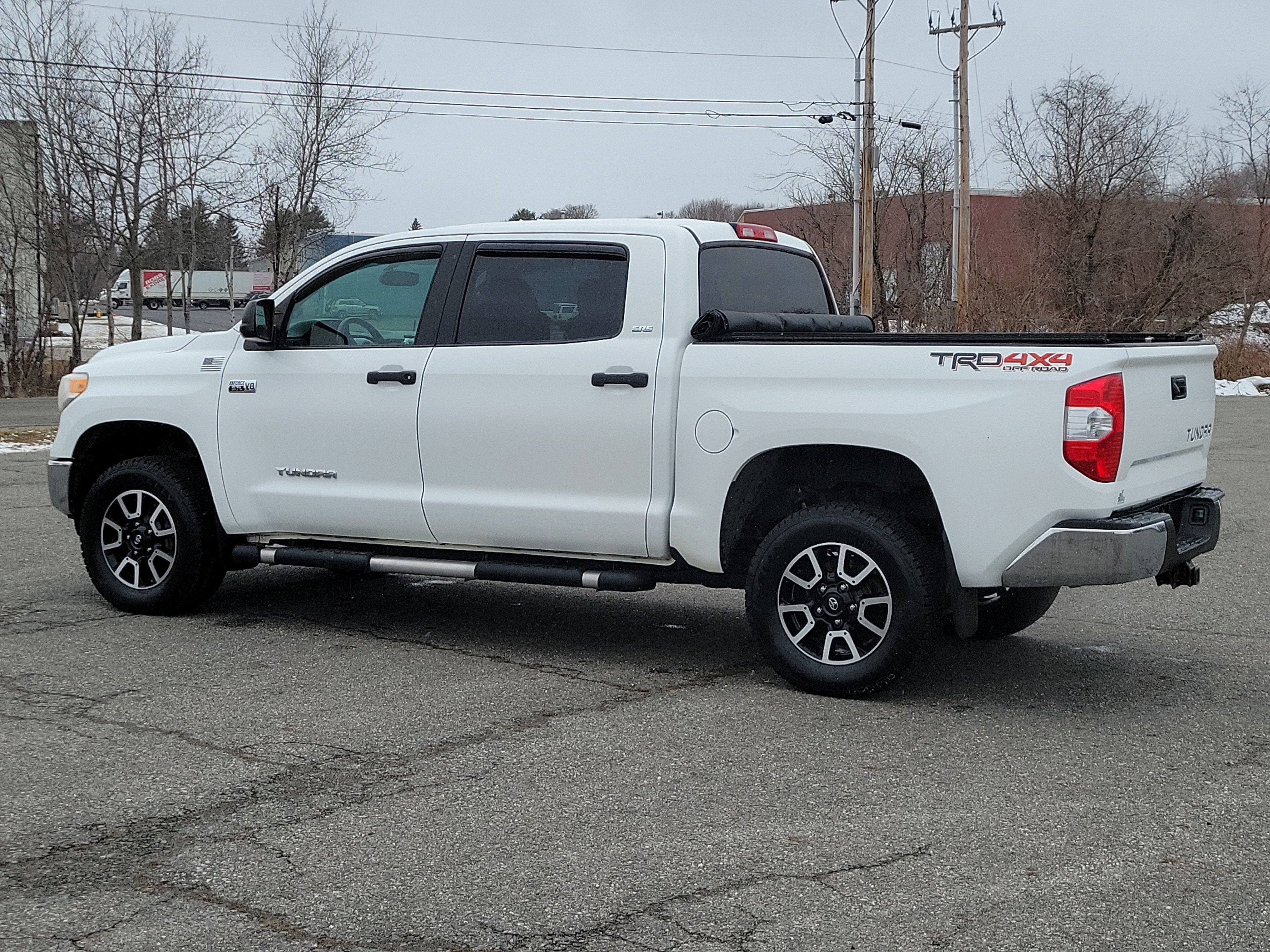 2015 Toyota Tundra 4WD Truck SR5