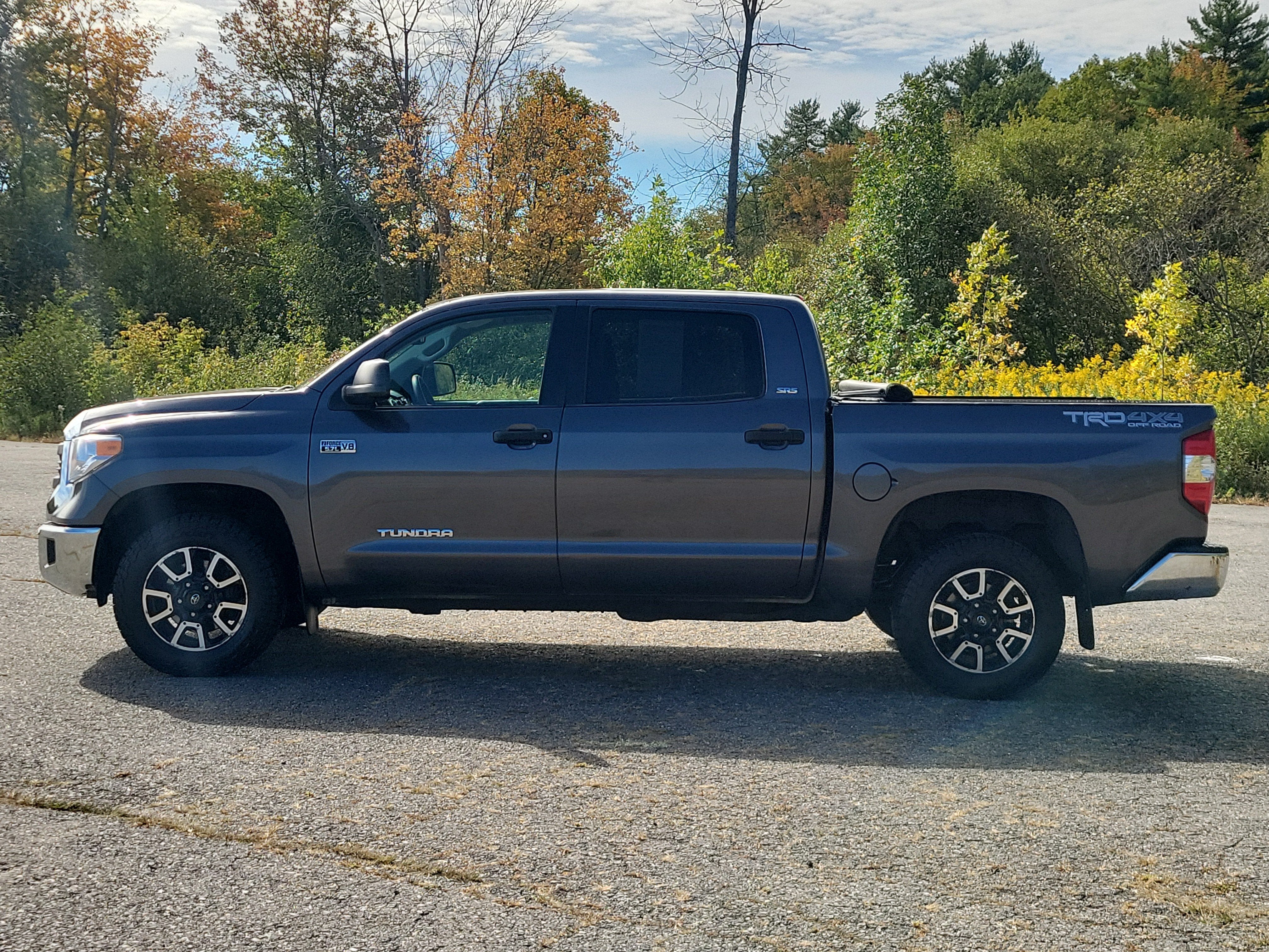 2015 Toyota Tundra 4WD Truck SR5