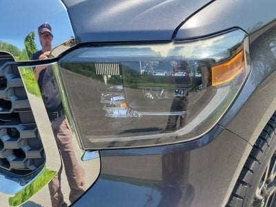 2019 Toyota Tundra SR5 5.7L V8