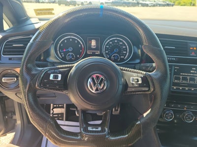 2016 Volkswagen Golf R 4-Door