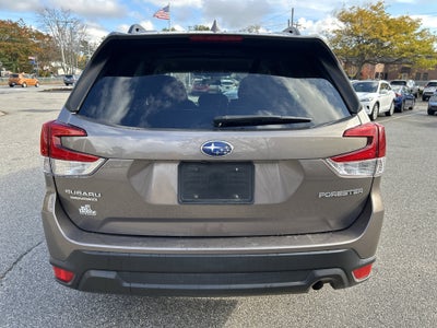 2022 Subaru Forester Premium